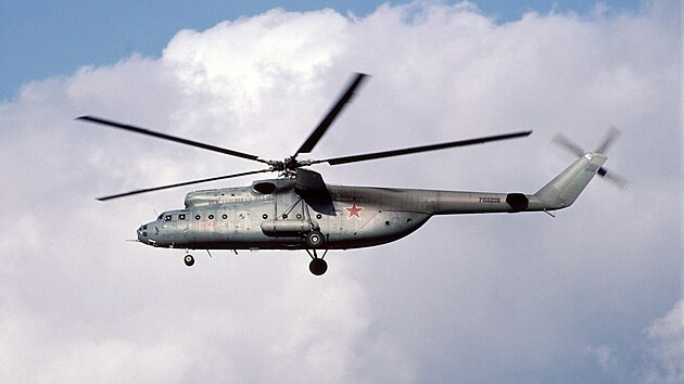 Tk transportn vrtulnk typov ady Mi-6 z vzbroje Skupiny sovtskch vojsk v Nmecku. Vrtulnky stejnho typu pouvala i Stedn skupina vojsk.