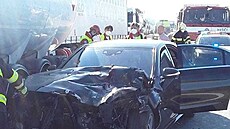 Na dálnici D1 u Velkého Meziříčí došlo k nehodě cisterny, dodávky a osobního... Na dálnici D1 u Velkého Meziříčí došlo k nehodě cisterny, dodávky a osobního...