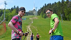 Bratři Jan Kočíb (vlevo) a Jiří Kočíb zdolali na Ještědu stejně výškových metrů... Bratři Jan Kočíb (vlevo) a Jiří Kočíb zdolali na Ještědu stejně výškových metrů...