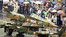 Jiní Korea pedstavila na vojenské pehlídce balistickou raketu Hyunmoo. (29....
