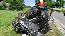 Nákladní vůz narazil zezadu do osobního auta, které odbočovalo na vedlejší... Nákladní vůz narazil zezadu do osobního auta, které odbočovalo na vedlejší...