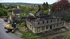 V červenci roku 2019 zachvátil dům již druhý rozsáhlý požár, od té doby byl... V červenci roku 2019 zachvátil dům již druhý rozsáhlý požár, od té doby byl...