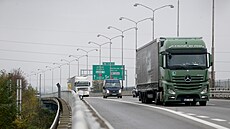 Než se v Brně řidiči dostanou ke sjezdům na dálnice na Prahu či Olomouc, často... Než se v Brně řidiči dostanou ke sjezdům na dálnice na Prahu či Olomouc, často...