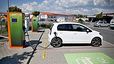 Jižní Morava se chce stát rájem pro elektromobily. Jižní Morava se chce stát rájem pro elektromobily.