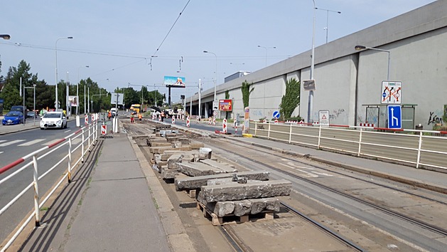 <p>Závěrečná fáze stavby Nádraží Praha-Zahradní Město.</p>