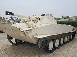 Lehký tank, v tomto pípad PT-76, byla kategorie vozidel, kterou SLA nemla...