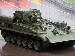 BREM-1 je vyproovací tank na podvozku T-72. Vozidlo je vybaveno jeábovým...