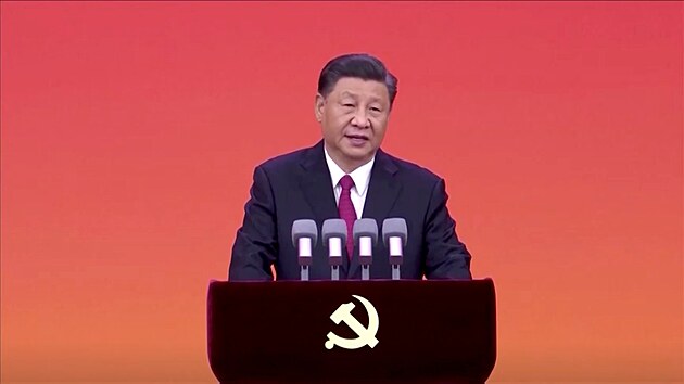 Peking. nsk prezident Si in-pching en pi pleitosti oslav stho vro zaloen nsk komunistick strany. (29. ervna 2021)