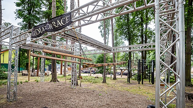 Sportovci najdou v hradeckém kempu Gladiátor arénu s překážkovou tratí.