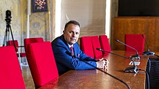 Univerzitu Palackého v Olomouci nově vede Martin Procházka. Chce, aby vysoká... Univerzitu Palackého v Olomouci nově vede Martin Procházka. Chce, aby vysoká...