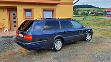 Unikátní pohřební vůz postavený na základech Volkswagenu Passat. Unikátní pohřební vůz postavený na základech Volkswagenu Passat.