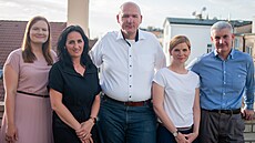 Předsedou Výkonného výboru PR Klubu zůstává Pavel Vlček, místopředsedkyní je... Předsedou Výkonného výboru PR Klubu zůstává Pavel Vlček, místopředsedkyní je...