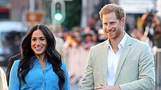 Princ Harry s manelkou Meghan utekli z Británie a v rozhovoru pro televizi...