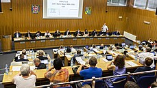 Na jednání olomouckého zastupitelstva, které se zabývalo problematickým... Na jednání olomouckého zastupitelstva, které se zabývalo problematickým...