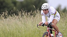 Jií Jeek bhem aktivní kariéry na eském ampionátu v silniní cyklistice.