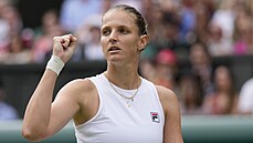 Karolína Plíšková se hecuje v semifinále Wimbledonu. Karolína Plíšková se hecuje v semifinále Wimbledonu.