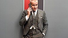 Koncept Samsung Galaxy Z Flip 3 Thom Browne Koncept Samsung Galaxy Z Flip 3 Thom Browne