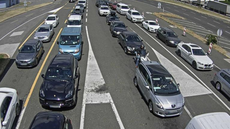 Fronta na hraničním přechodu Bregana (1. července 2021) Fronta na hraničním přechodu Bregana (1. července 2021)