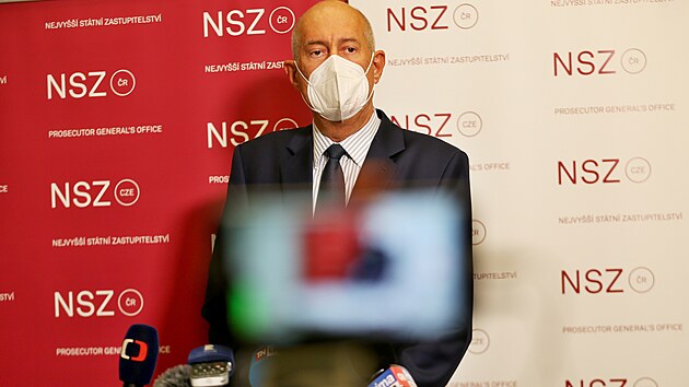 Igor Stříž, kterého vláda jmenovala novým nejvyšším státním zástupcem, převzal vedení Nejvyššího státního zastupitelství. Dosud v něm působil jako náměstek. Stříže do funkce navrhla ministryně spravedlnosti Marie Benešová, vláda její návrh v pondělí jednomyslně schválila. (13. července 2021)