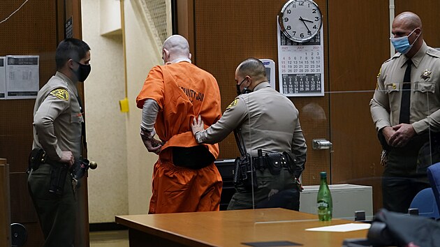 Sriov vrah Michael Thomas Gargiulo pezdvan hollywoodsk rozparova, odchz od soudu v Los Angeles, kter mu udlil trest smrti. (16. ervence 2021)