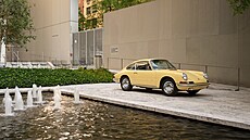 Porsche 911 (1965) neme mezi vystavenými vozy chybt.