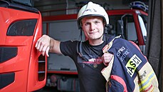 Písecký hasič Michal Brousil slouží 24hodinové směny. Pak má dva dny volna. V... Písecký hasič Michal Brousil slouží 24hodinové směny. Pak má dva dny volna. V...