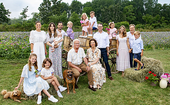 védská královská rodina na snímku z léta 2021