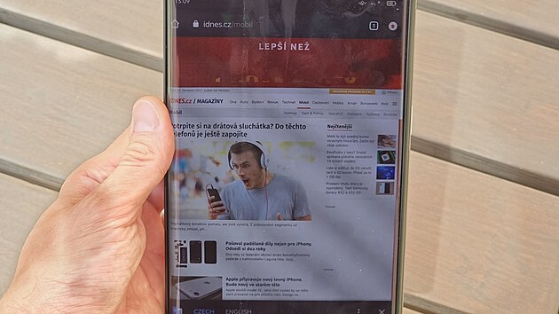 Oppo X - smartphone s rolovacím displejem Oppo X - smartphone s rolovacím displejem