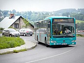 V Jablonci a okolí nyní jezdí jako dopravce Umbrella se svými mercedesy.... V Jablonci a okolí nyní jezdí jako dopravce Umbrella se svými mercedesy....
