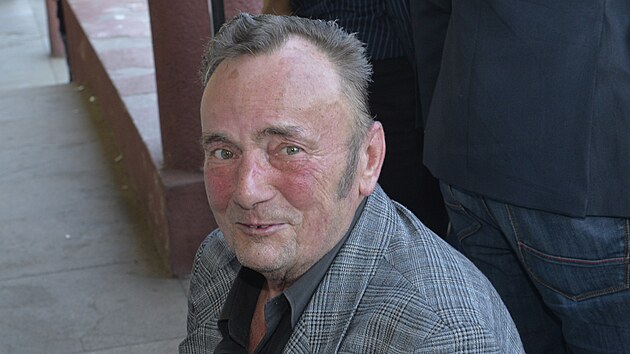 Miroslav Kaman na snímku z roku 2014 z premiéry filmu Bony a klid 2, v němž si rovněž zahrál. Po natočení Pelíšků herec výrazně zhubnul.