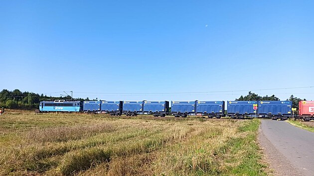 Příčinu nehody nyní vyšetřují policisté.