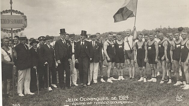 Československá výprava měla roku 1924 problém s financováním, proto se kladl... Československá výprava měla roku 1924 problém s financováním, proto se kladl...