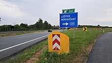 V pondělí 26. července od 9.00 začala oprava výjezdů a sjezdů dálnice D35 mezi... V pondělí 26. července od 9.00 začala oprava výjezdů a sjezdů dálnice D35 mezi...