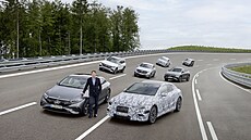 Ola Källenius představuje strategii elektrifikace automobilky Daimler. Ola Källenius představuje strategii elektrifikace automobilky Daimler.