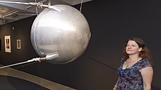 Maketa první družice Sputnik je k vidění na výstavě Aviatika v české vizuální... Maketa první družice Sputnik je k vidění na výstavě Aviatika v české vizuální...