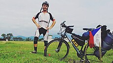 Tomáš Vejmola si splnil sen a na kole projel přes Balkán a Černomoří na Kavkaz... Tomáš Vejmola si splnil sen a na kole projel přes Balkán a Černomoří na Kavkaz...