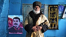 Dagestán. Tento záběr symbolizuje dnešní severní Kavkaz, zmítající se mezi... Dagestán. Tento záběr symbolizuje dnešní severní Kavkaz, zmítající se mezi...