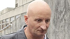 Bývalý člen ostrahy Steve Bouquet byl odsouzen za zabití devíti koček v... Bývalý člen ostrahy Steve Bouquet byl odsouzen za zabití devíti koček v...