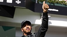 Lewis Hamiton z Mercedesu po vítězné kvalifikaci Velké ceny Maďarska. Lewis Hamiton z Mercedesu po vítězné kvalifikaci Velké ceny Maďarska.