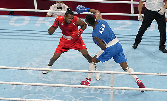 Olympijské zlato ve váze do 81 kg získal kubánský boxer Arlen López (vlevo).