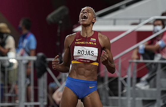Yulimar Rojasová z Venezuely se raduje z olympijského zlata i svtového rekordu...