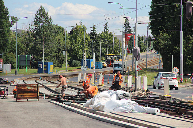 <p>Na smyčce se pilně pracovalo i v sobotu 31.07.2021.</p>