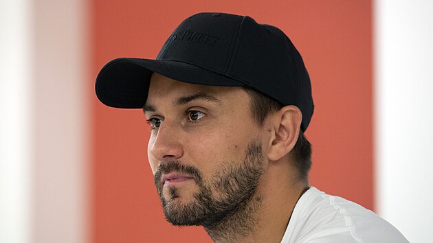 Hokejový brankář Petr Mrázek na tiskové konferenci Hokejový brankář Petr Mrázek na tiskové konferenci