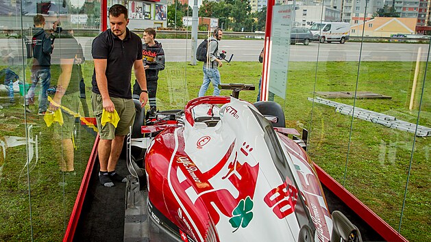 V Budějovicích vystavují monopost formule 1.