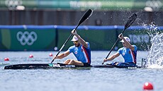 Český deblkajak Josef Dostál (vlevo) a Radek Šlouf v semifinále olympijských... Český deblkajak Josef Dostál (vlevo) a Radek Šlouf v semifinále olympijských...