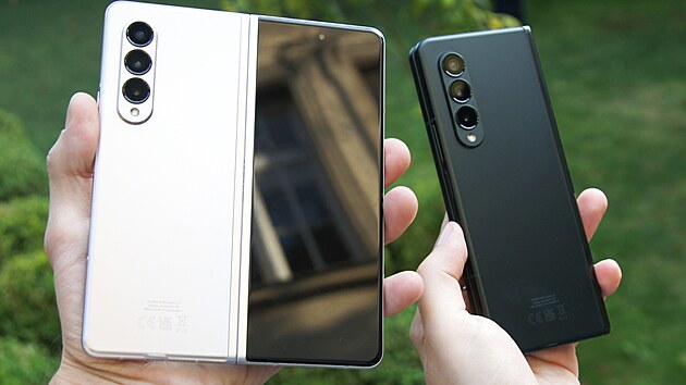 Samsung Galaxy Z Fold 3 Samsung Galaxy Z Fold 3