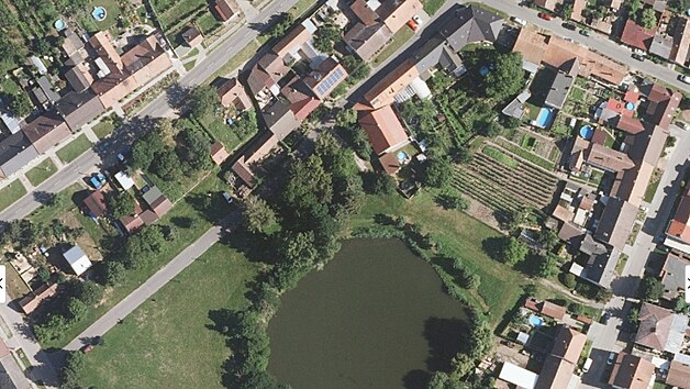 Obec Mikulčice. Před torn&aacute;dem.