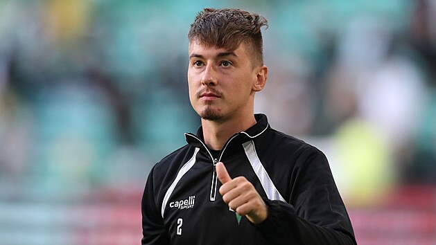 Anton&iacute;n Van&iacute;ček z Jablonce na předz&aacute;pasov&eacute; rozcvičce.