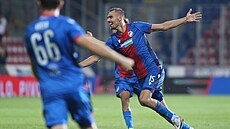 Tomáš Chorý má radost z postupu Plzně přes TNS, který pomohl zařídit gólem a... Tomáš Chorý má radost z postupu Plzně přes TNS, který pomohl zařídit gólem a...