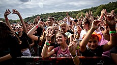 Fandové hudebních festivalů se mohou těšit na HradyCZ, které se o nadcházejícím... Fandové hudebních festivalů se mohou těšit na HradyCZ, které se o nadcházejícím...